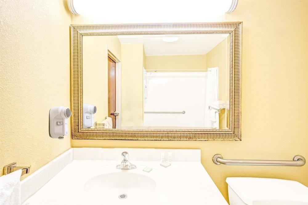 Best Western Рок Хил Екстериор снимка